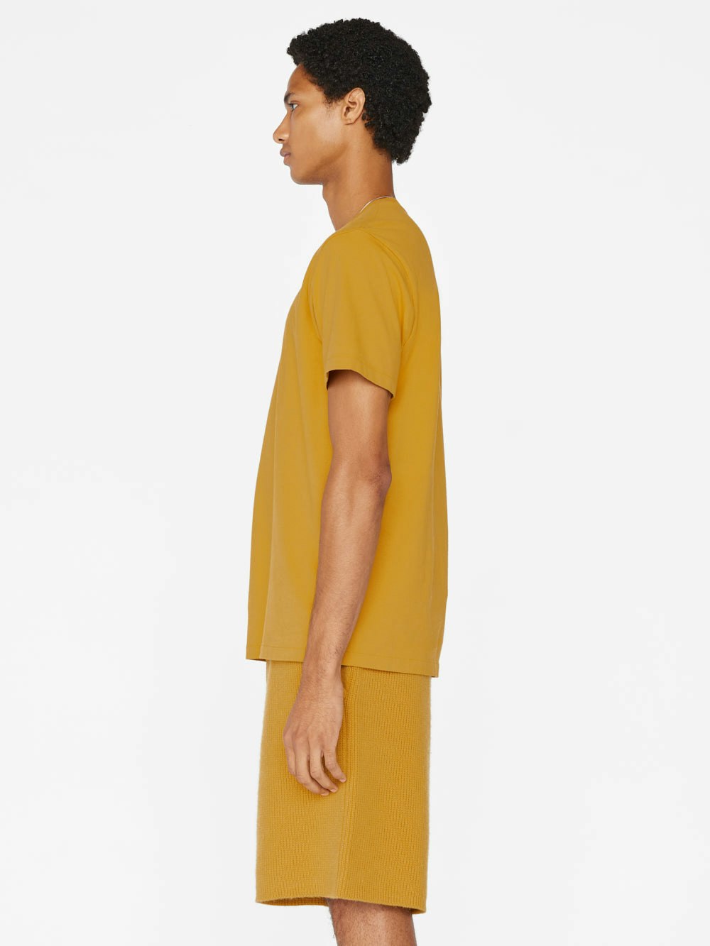 tee side view alt:fit1